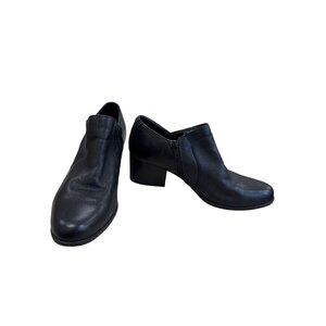 Born Womens Black Leather Booties Size 9M SKU 7768